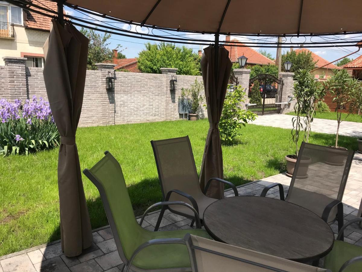 Eden Apartman Algyo Eksteriør billede