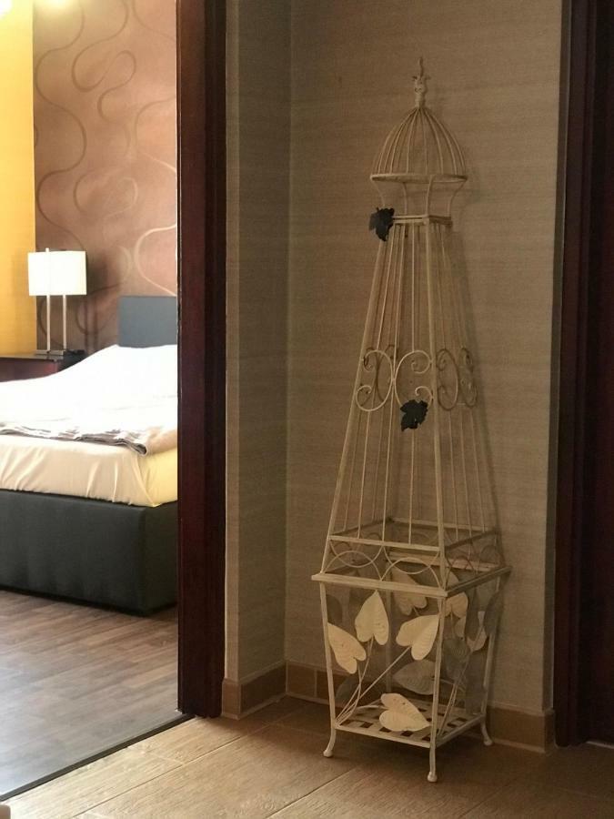 Eden Apartman Algyo Eksteriør billede